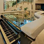 Хотел Mirabelle 4*