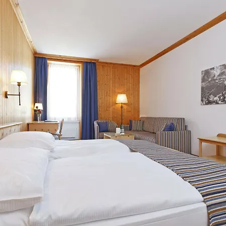 Отель Mirabelle 4*